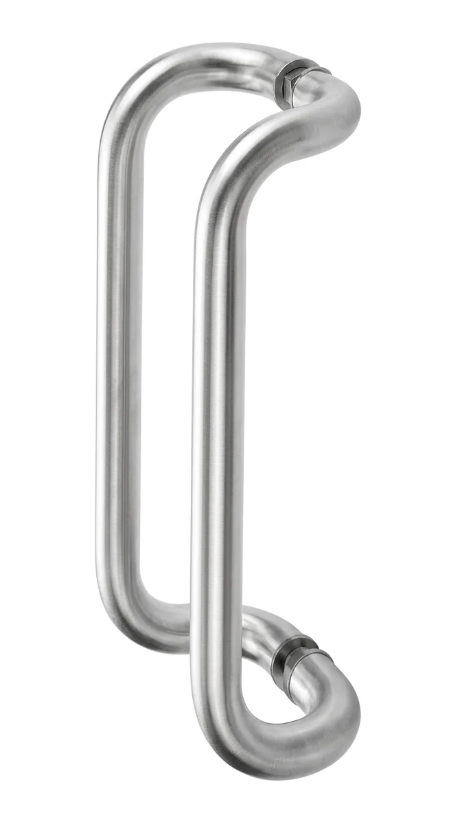 Offset pull handle